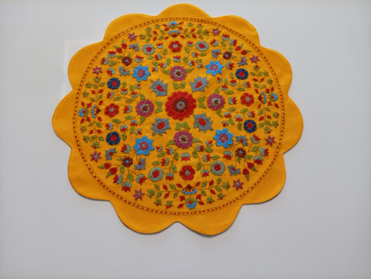 پته کرمان دست دوز با نخ طبیعی