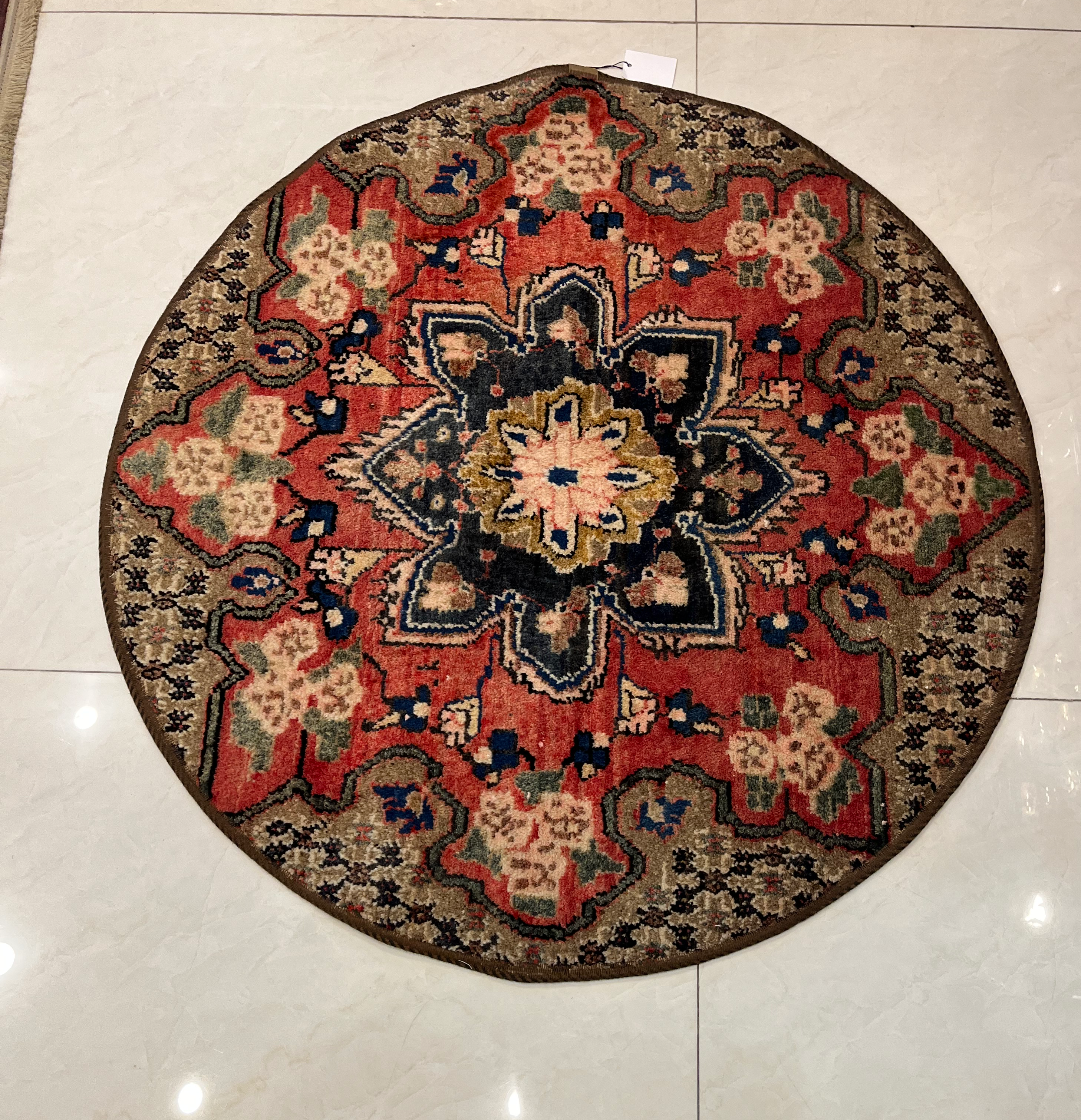 فرش گرد سنقر